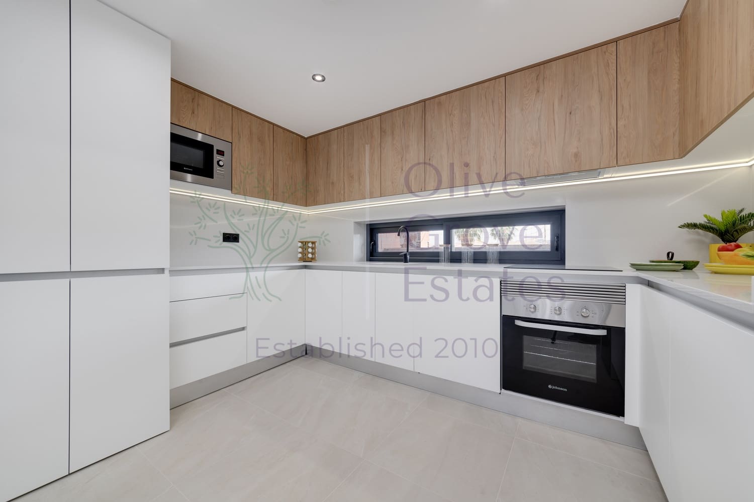 2 soverom Leilighet til salgs i Torrevieja - € 242 000 (Ref: 8806885)