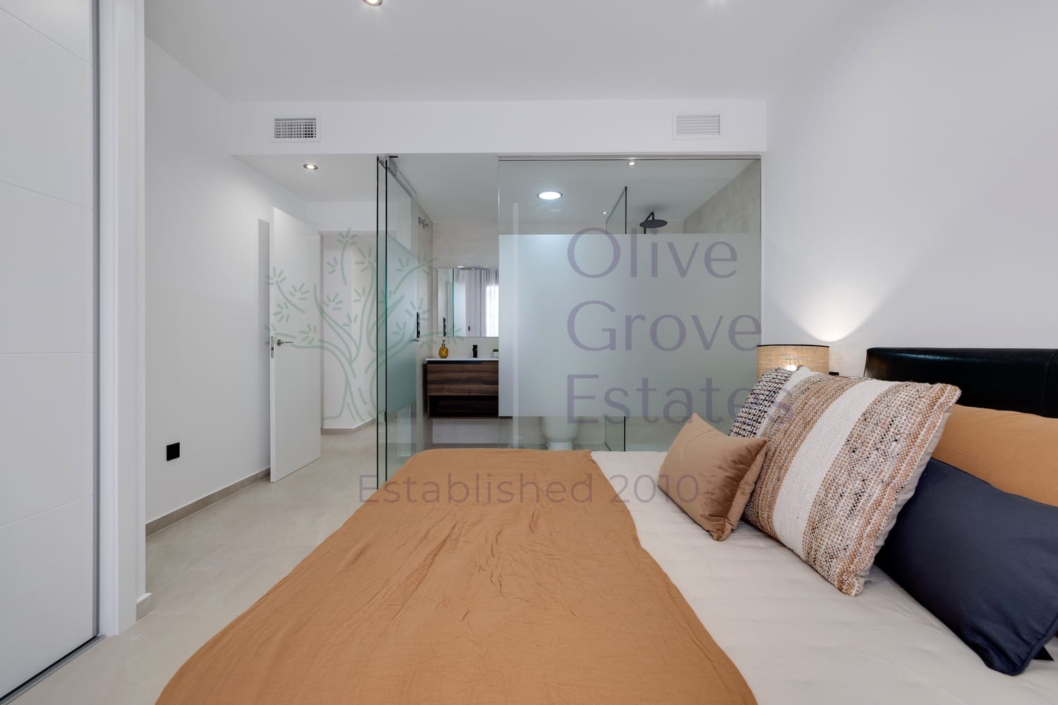 2 soverom Leilighet til salgs i Torrevieja - € 242 000 (Ref: 8806885)