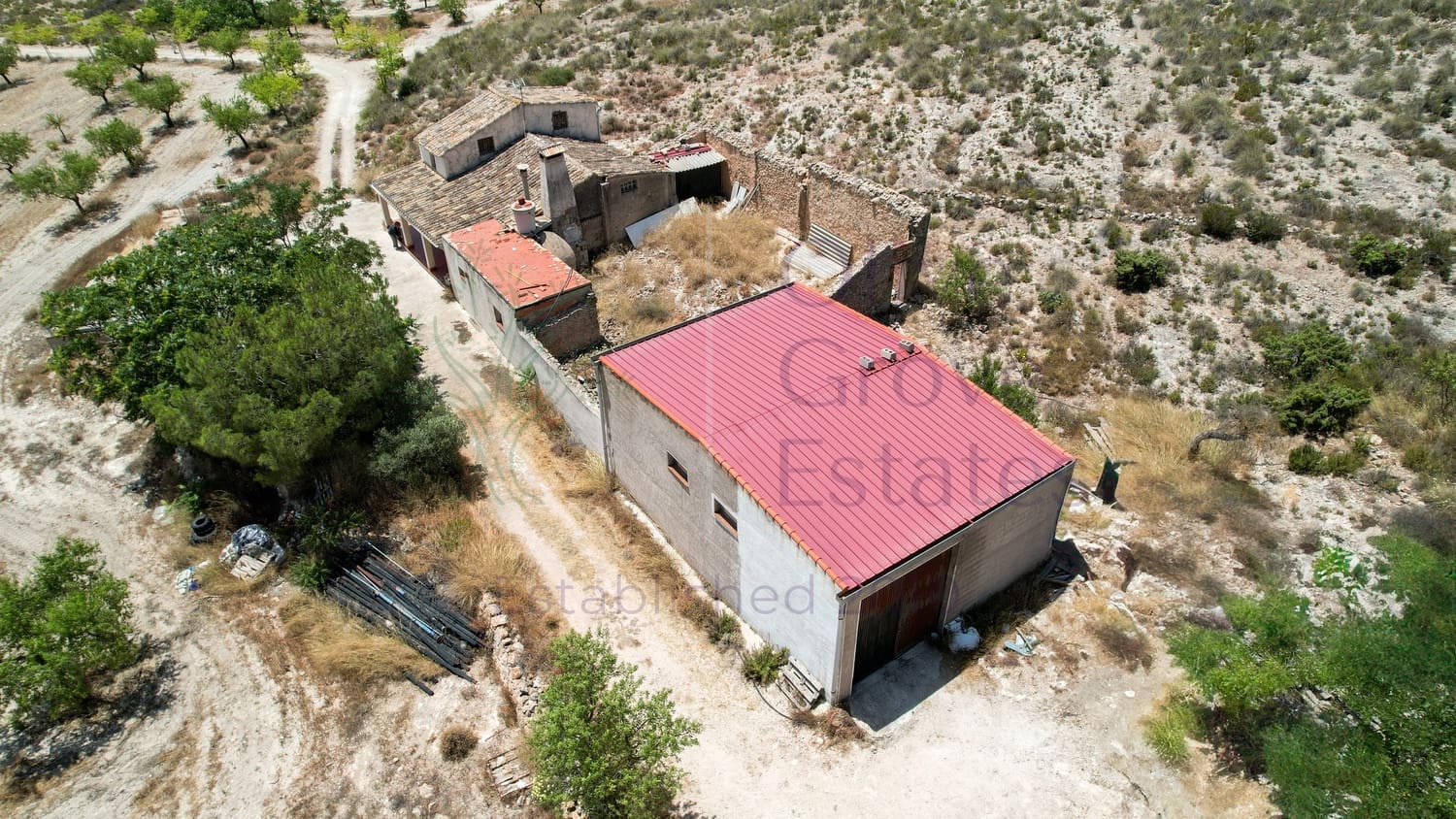 Finca/Casa Rural de 4 habitaciones en Caudete en venta con garaje - 144.950 € (Ref: 8820690)