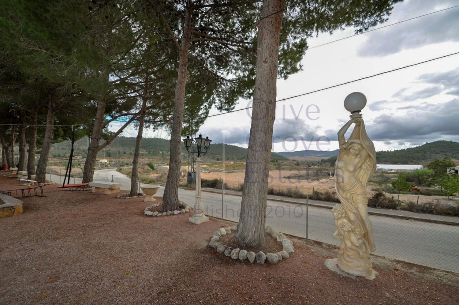 4 soveværelse Hulehus til salg i Pinoso - € 188.500 (Ref: 8828895)