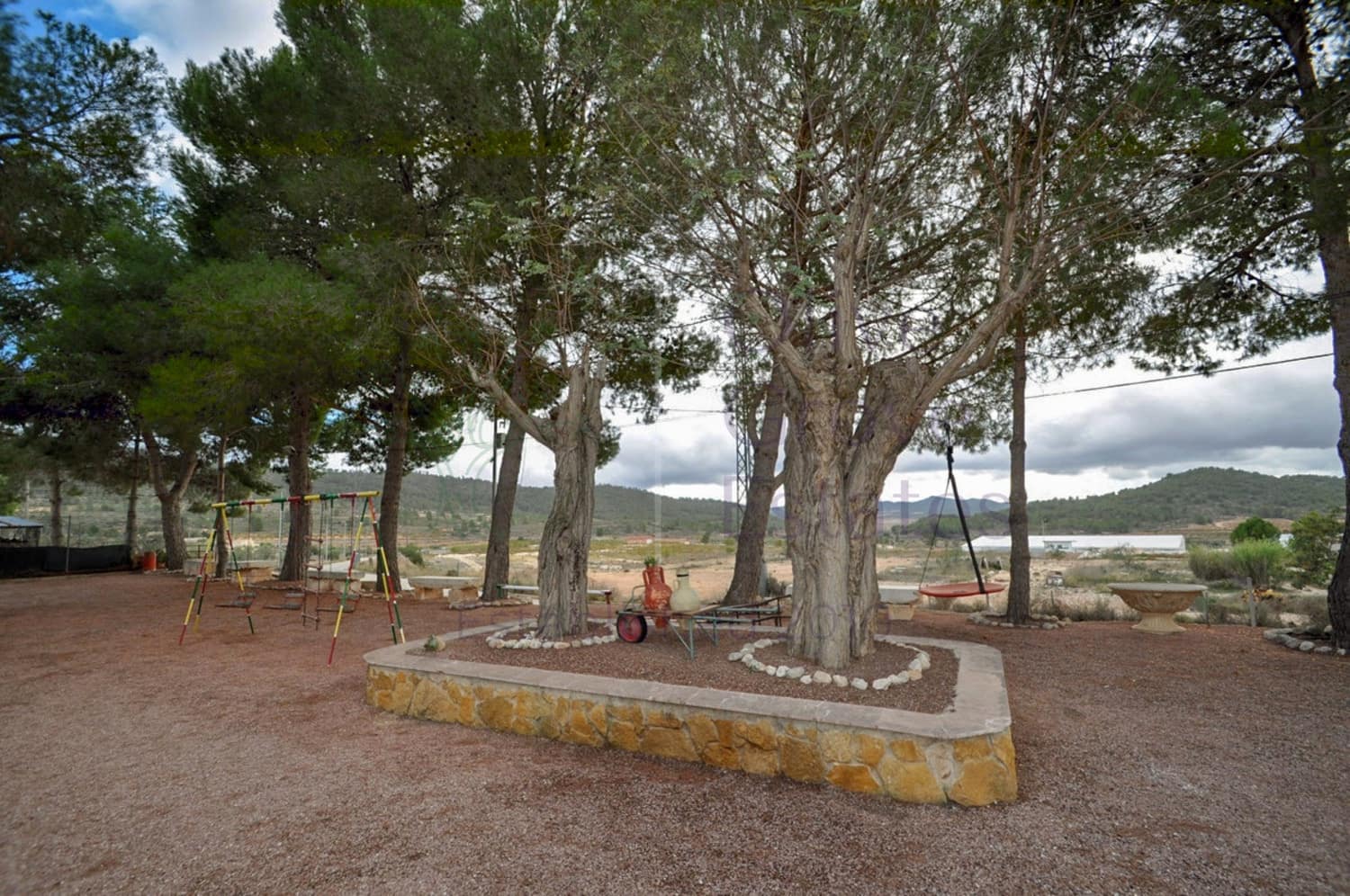 4 soveværelse Hulehus til salg i Pinoso - € 188.500 (Ref: 8828895)