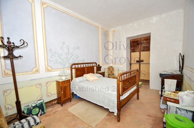 8 Zimmer Villa zu verkaufen in Pinoso - 199.950 € (Ref: 8828897)