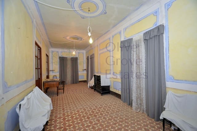 8 Zimmer Villa zu verkaufen in Pinoso - 199.950 € (Ref: 8828897)