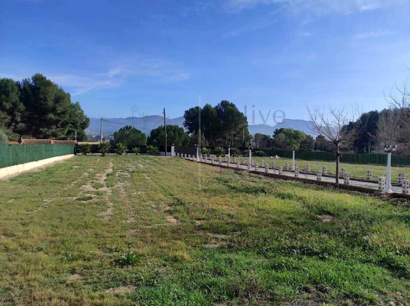 6 sypialnia Willa na sprzedaż w Sax z basenem - 459 000 € (Ref: 8838054)