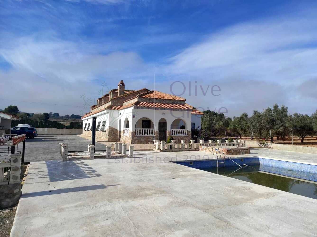 6 sypialnia Willa na sprzedaż w Sax z basenem - 459 000 € (Ref: 8838054)