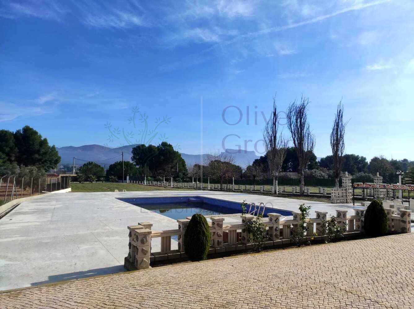 6 sypialnia Willa na sprzedaż w Sax z basenem - 459 000 € (Ref: 8838054)