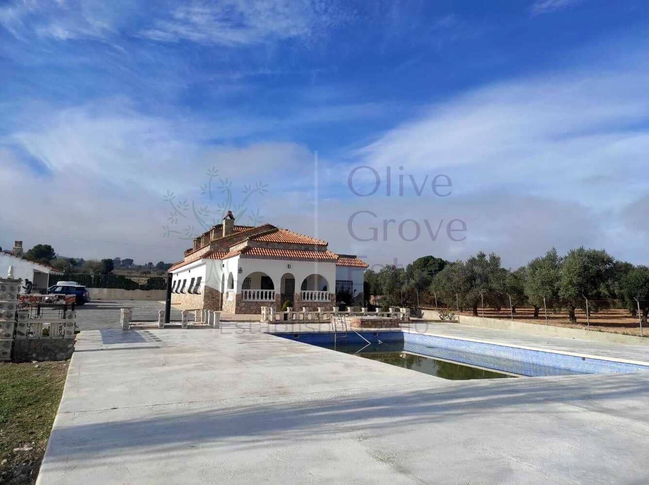 6 sypialnia Willa na sprzedaż w Sax z basenem - 459 000 € (Ref: 8838054)