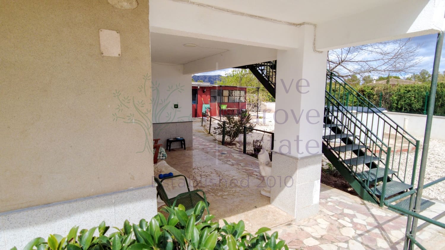 6 bedroom Villa for sale in Monovar / Monover - € 259,950 (Ref: 8840287)