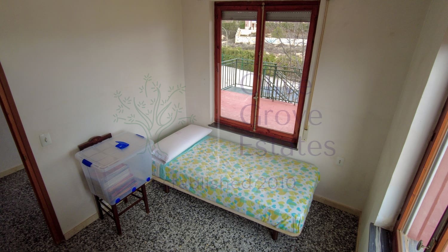 6 bedroom Villa for sale in Monovar / Monover - € 259,950 (Ref: 8840287)