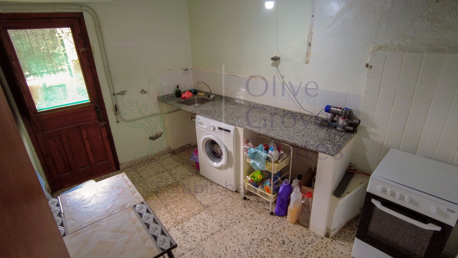 6 bedroom Villa for sale in Monovar / Monover - € 259,950 (Ref: 8840287)