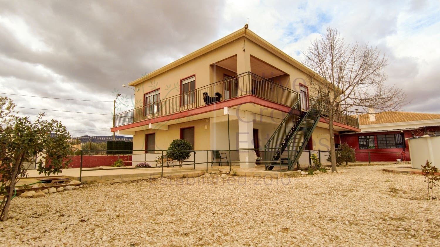 6 bedroom Villa for sale in Monovar / Monover - € 259,950 (Ref: 8840287)