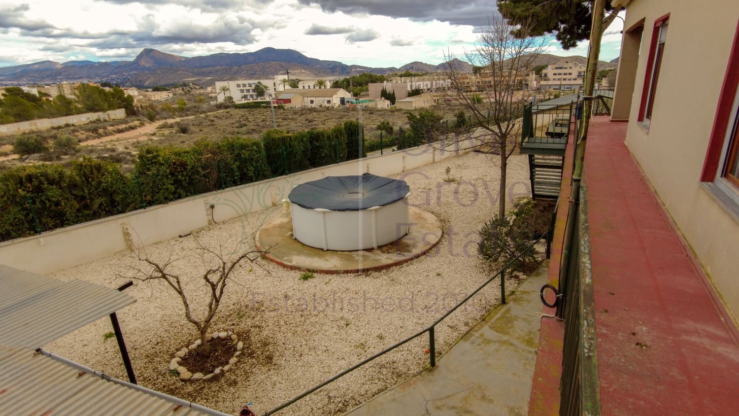 6 bedroom Villa for sale in Monovar / Monover - € 259,950 (Ref: 8840287)