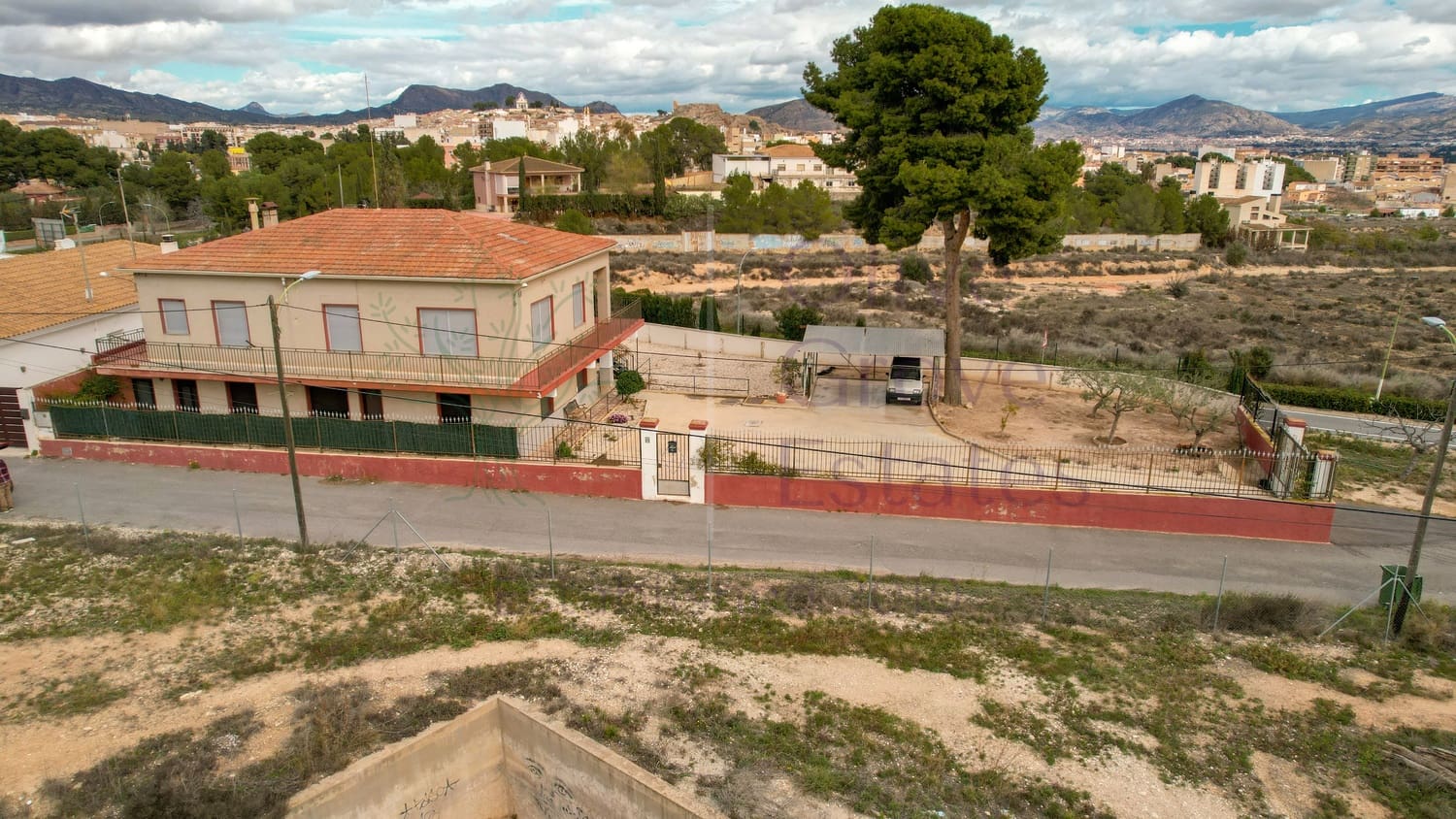 6 bedroom Villa for sale in Monovar / Monover - € 259,950 (Ref: 8840287)