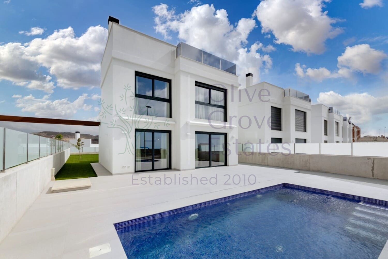 3 bedroom Villa for sale in Muchamiel / Mutxamel - € 449,950 (Ref: 8847930)