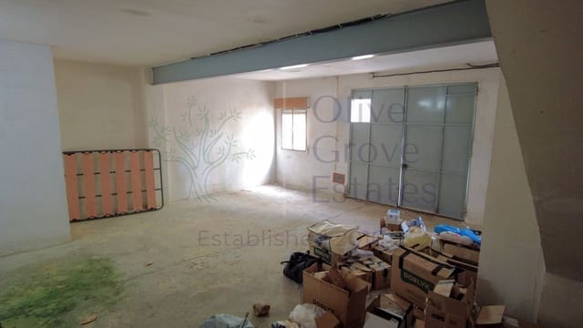 3 bedroom Townhouse for sale in Caudete with garage - € 67,890 (Ref: 8855941)