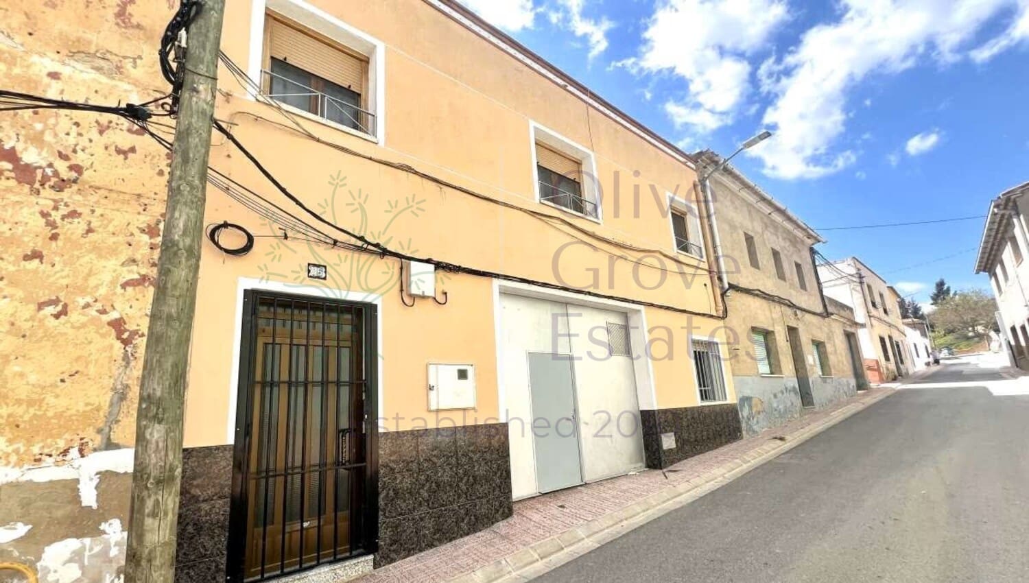 3 soveværelse Byhus til salg i Caudete med garage - € 67.890 (Ref: 8855941)