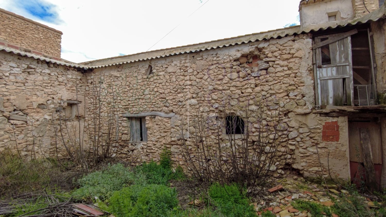 3 soverom Finca/Herregård til salgs i Villena - € 137 500 (Ref: 8868558)