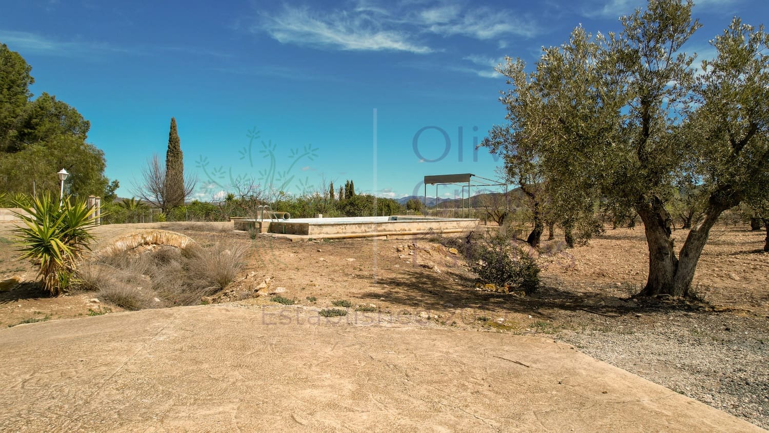 10 soveværelse Finca/Landehus til salg i Villena - € 179.995 (Ref: 8888961)