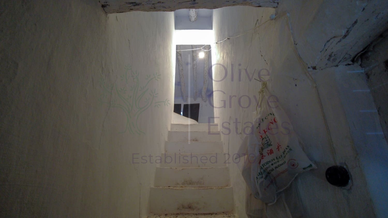 10 soveværelse Finca/Landehus til salg i Villena - € 179.995 (Ref: 8888961)