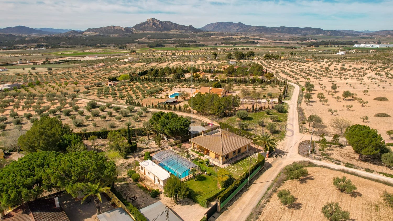 3 soveværelse Finca/Landehus til salg i Sax - € 249.925 (Ref: 8906934)