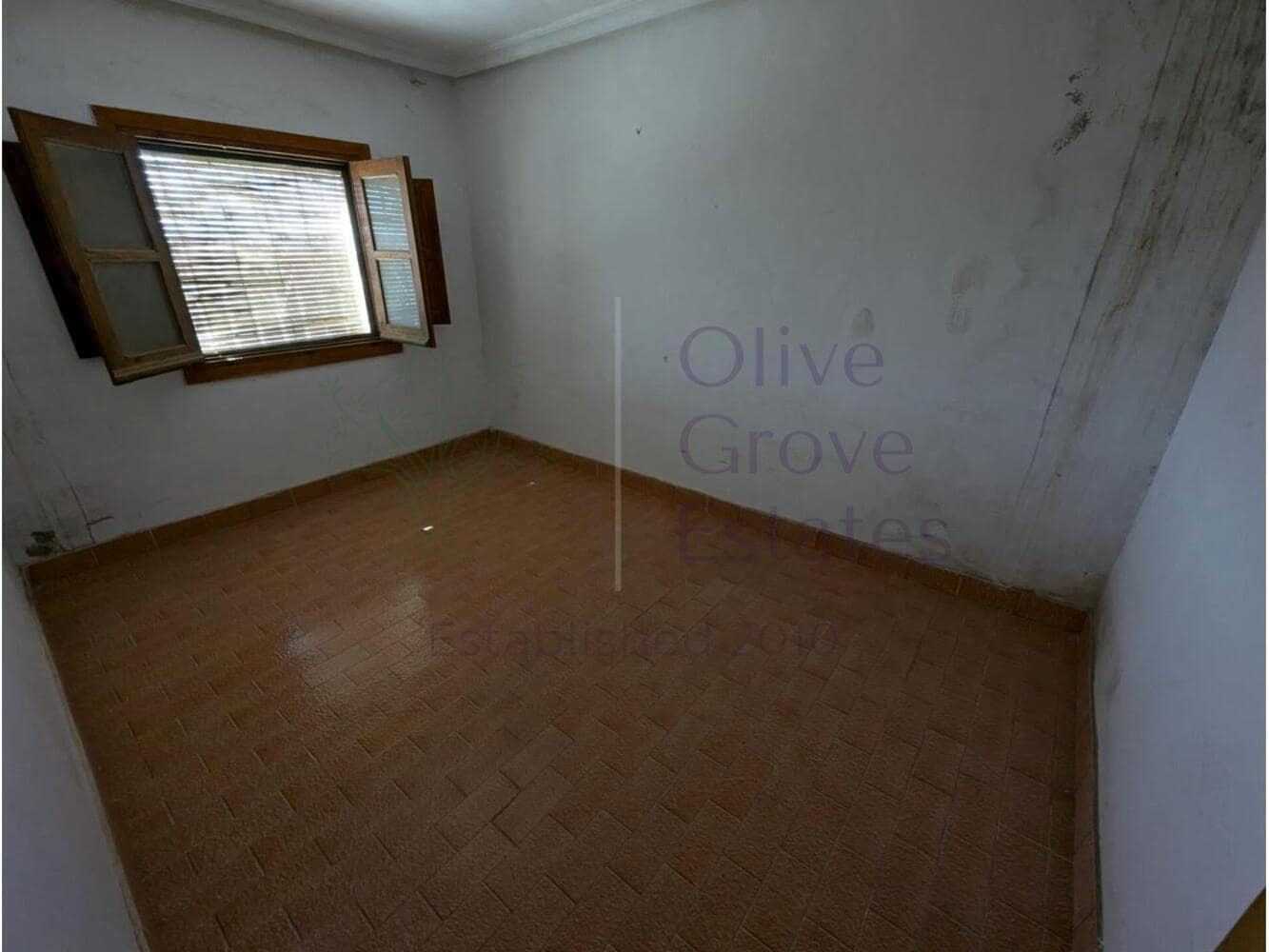 4 bedroom Finca/Country House for sale in Caudete - € 74,950 (Ref: 8914531)