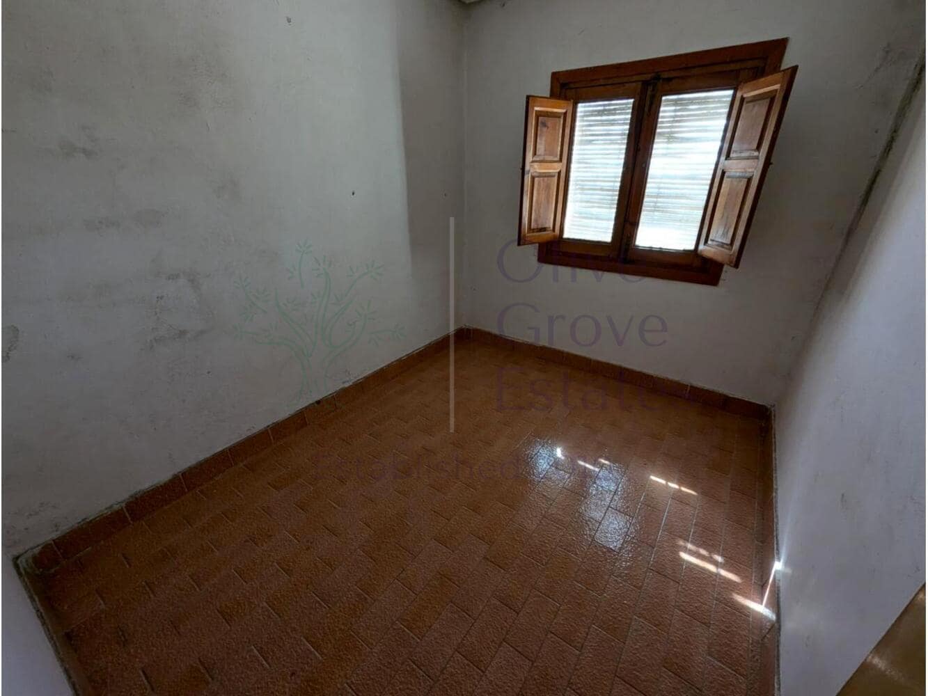 4 bedroom Finca/Country House for sale in Caudete - € 74,950 (Ref: 8914531)