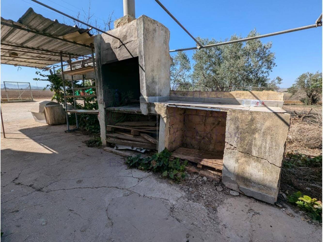 4 bedroom Finca/Country House for sale in Caudete - € 74,950 (Ref: 8914531)