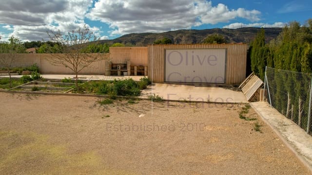 4 bedroom Villa for sale in Caudete - € 209,995 (Ref: 8916321)