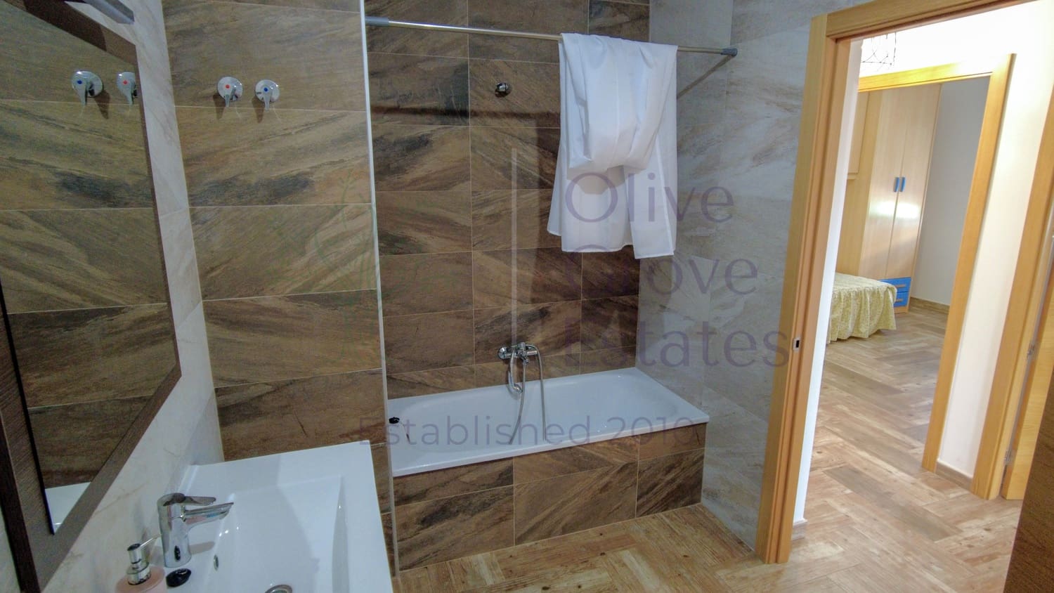 4 slaapkamer Villa te koop in Caudete - € 209.995 (Ref: 8916321)