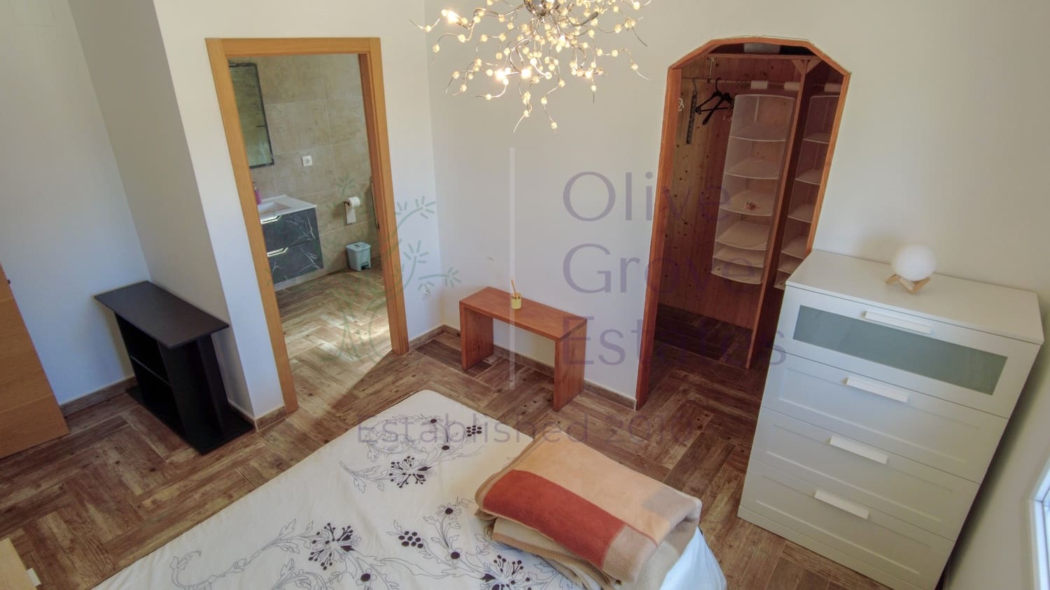 4 slaapkamer Villa te koop in Caudete - € 209.995 (Ref: 8916321)