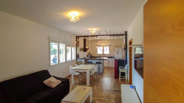 4 bedroom Villa for sale in Caudete - € 209,995 (Ref: 8916321)