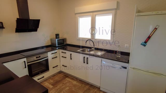 4 bedroom Villa for sale in Caudete - € 209,995 (Ref: 8916321)