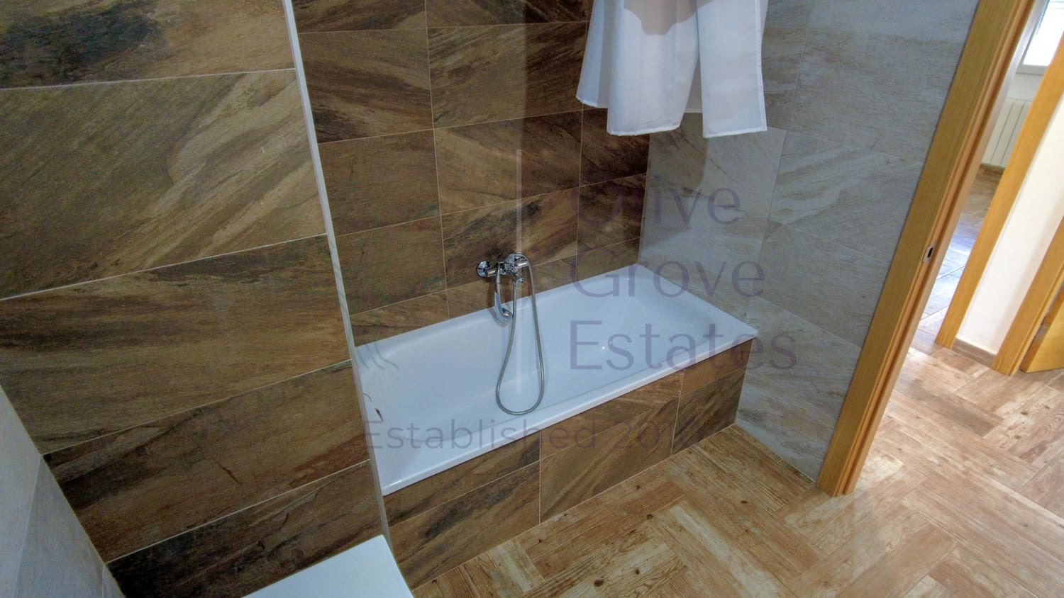 4 slaapkamer Villa te koop in Caudete - € 209.995 (Ref: 8916321)