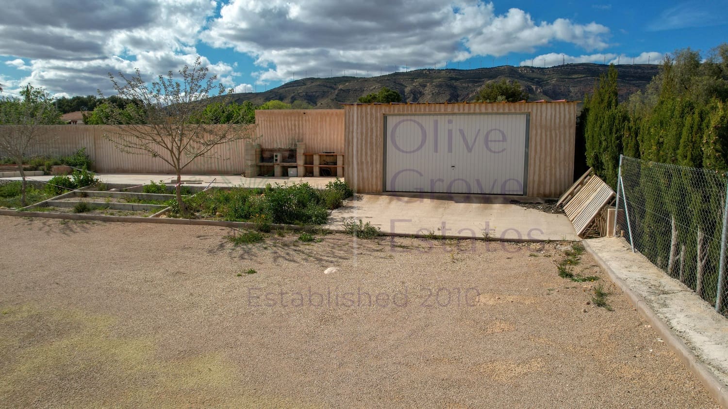 4 slaapkamer Villa te koop in Caudete - € 209.995 (Ref: 8916321)