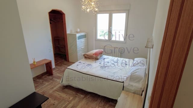 4 bedroom Villa for sale in Caudete - € 209,995 (Ref: 8916321)