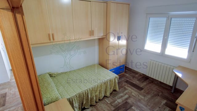 4 bedroom Villa for sale in Caudete - € 209,995 (Ref: 8916321)