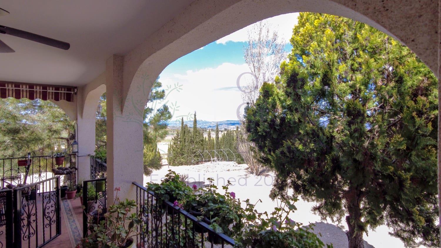 2 Zimmer Villa zu verkaufen in Zarra - 365.000 € (Ref: 8917483)