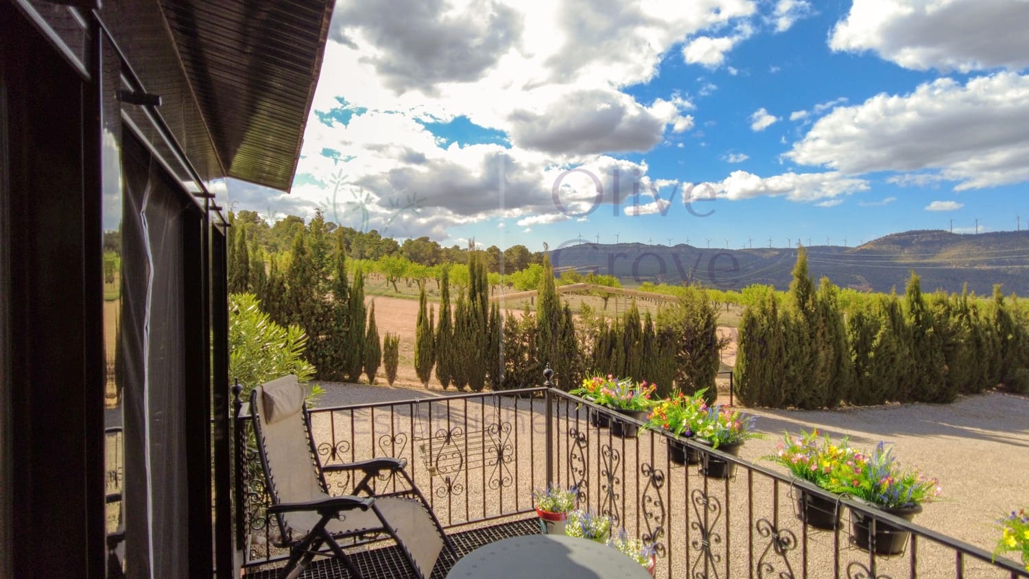 2 Zimmer Villa zu verkaufen in Zarra - 365.000 € (Ref: 8917483)