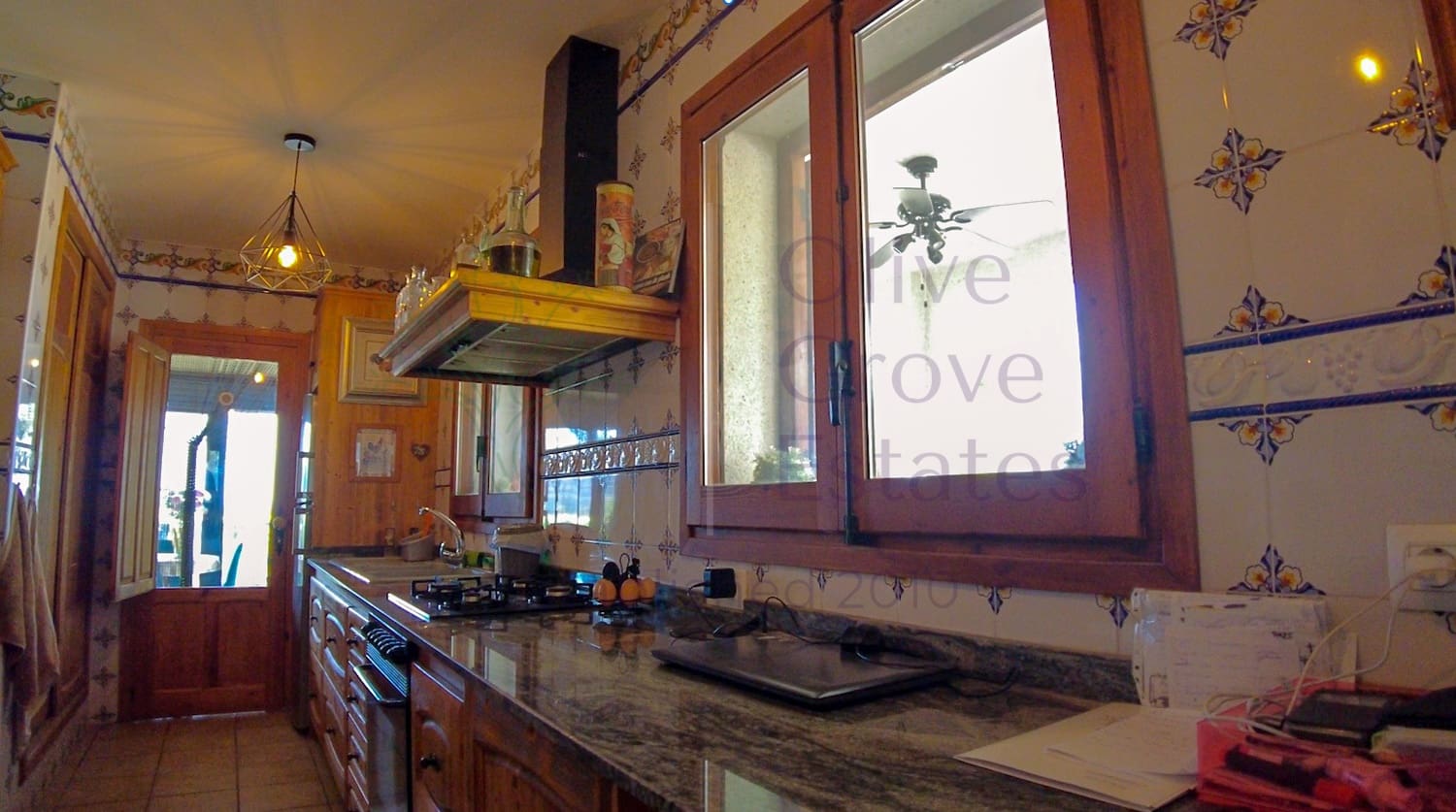 2 Zimmer Villa zu verkaufen in Zarra - 365.000 € (Ref: 8917483)