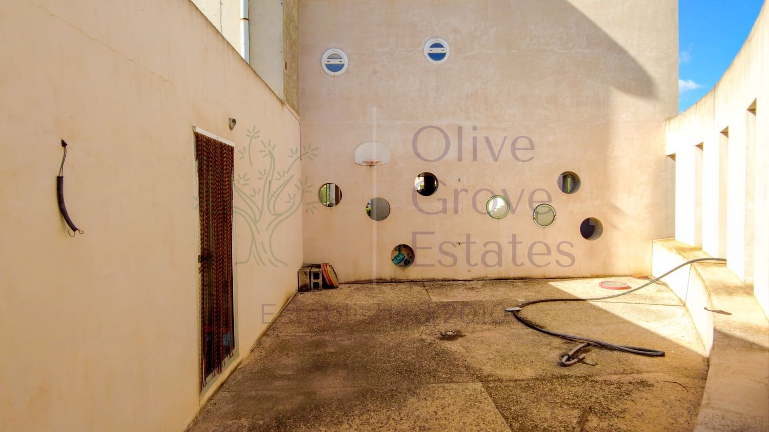 7 soveværelse Villa til salg i Yecla - € 419.950 (Ref: 8931001)