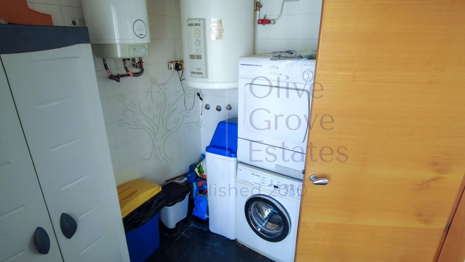 7 soveværelse Villa til salg i Yecla - € 419.950 (Ref: 8931001)