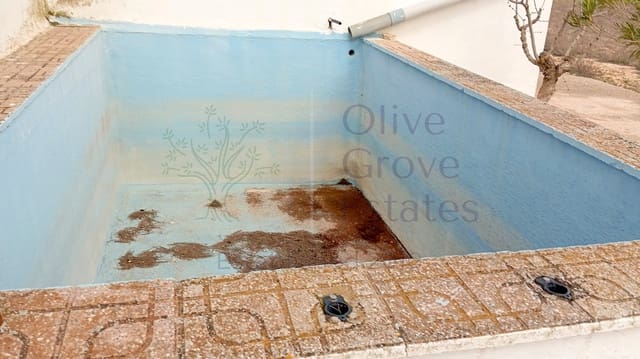 3 makuuhuone Huvila myytävänä paikassa Yecla - 169 950 € (Ref: 8953411)