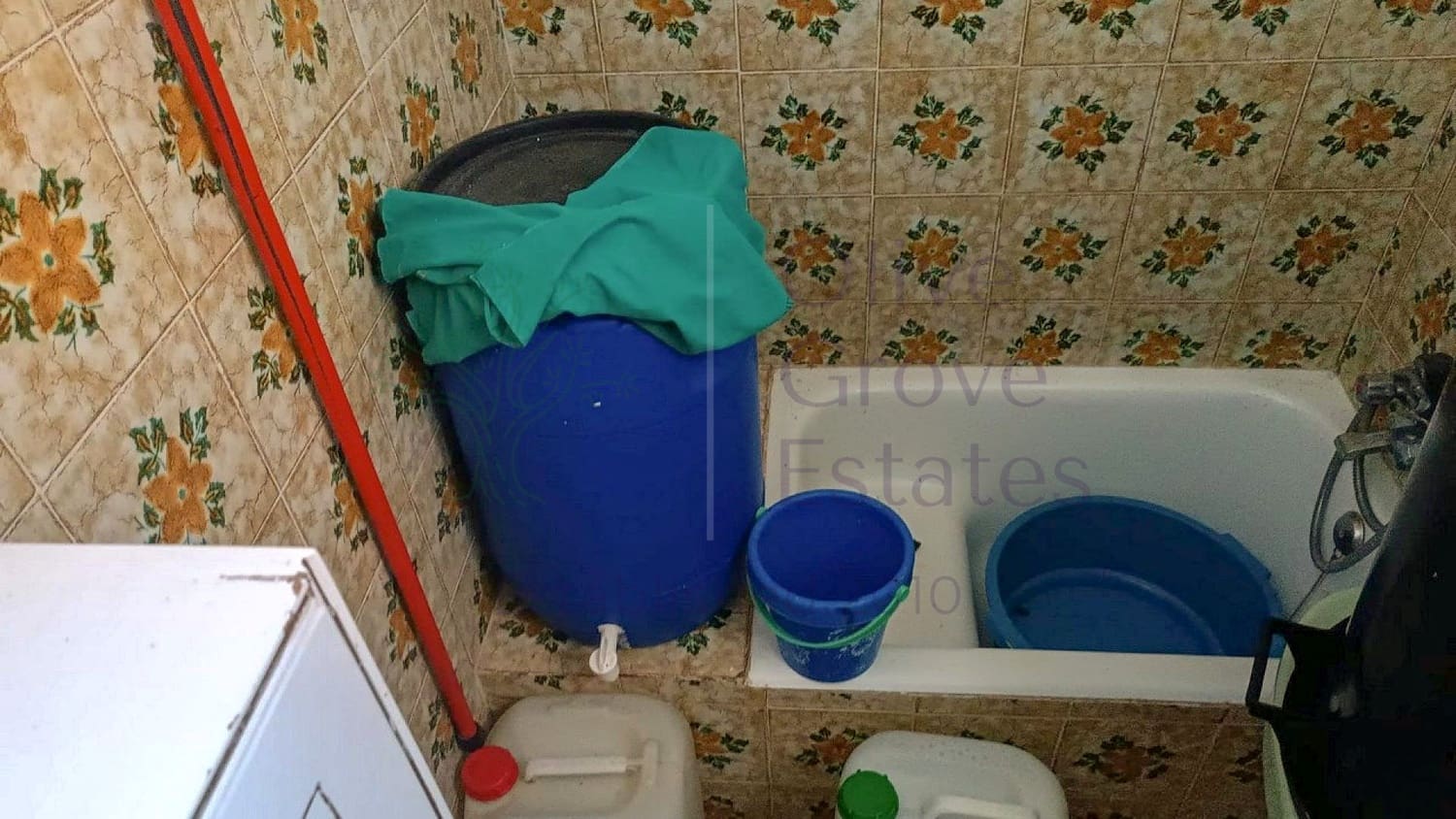 6 soverom Finca/Herregård til salgs i Yecla - € 79 000 (Ref: 8953774)