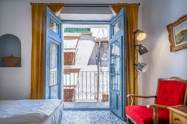 8 bedroom Townhouse for sale in Cocentaina - € 299,950 (Ref: 9038304)