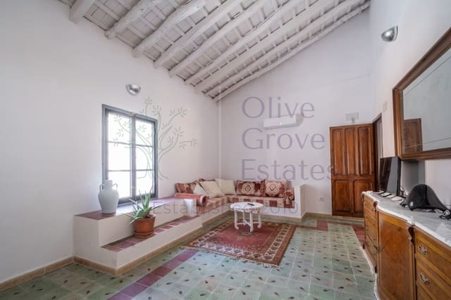 8 bedroom Townhouse for sale in Cocentaina - € 299,950 (Ref: 9038304)