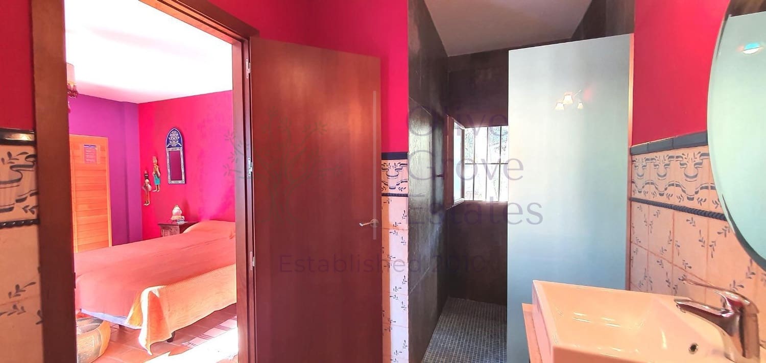 12 soveværelse Finca/Landehus til salg i Petrel / Petrer - € 700.000 (Ref: 9060040)