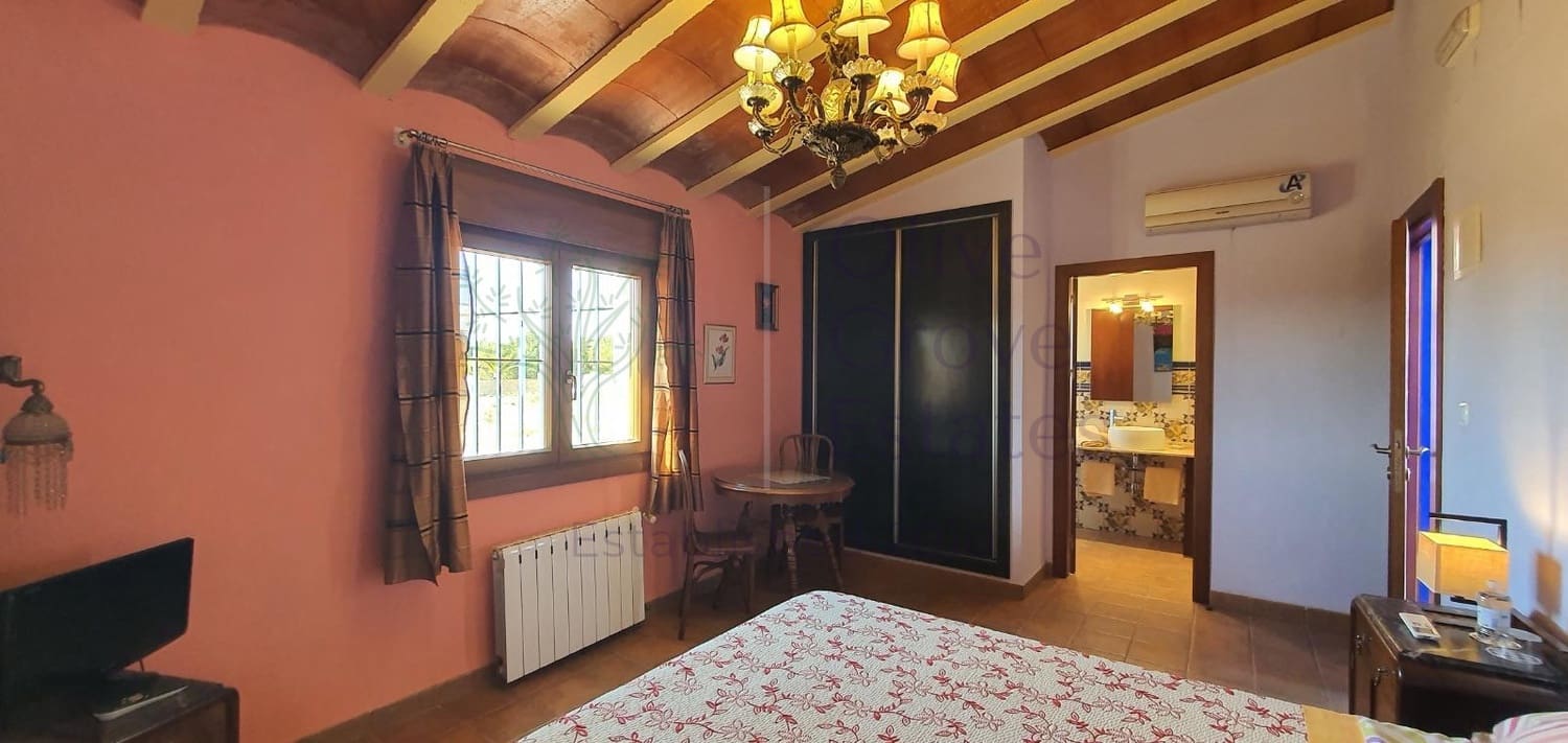 12 soveværelse Finca/Landehus til salg i Petrel / Petrer - € 700.000 (Ref: 9060040)