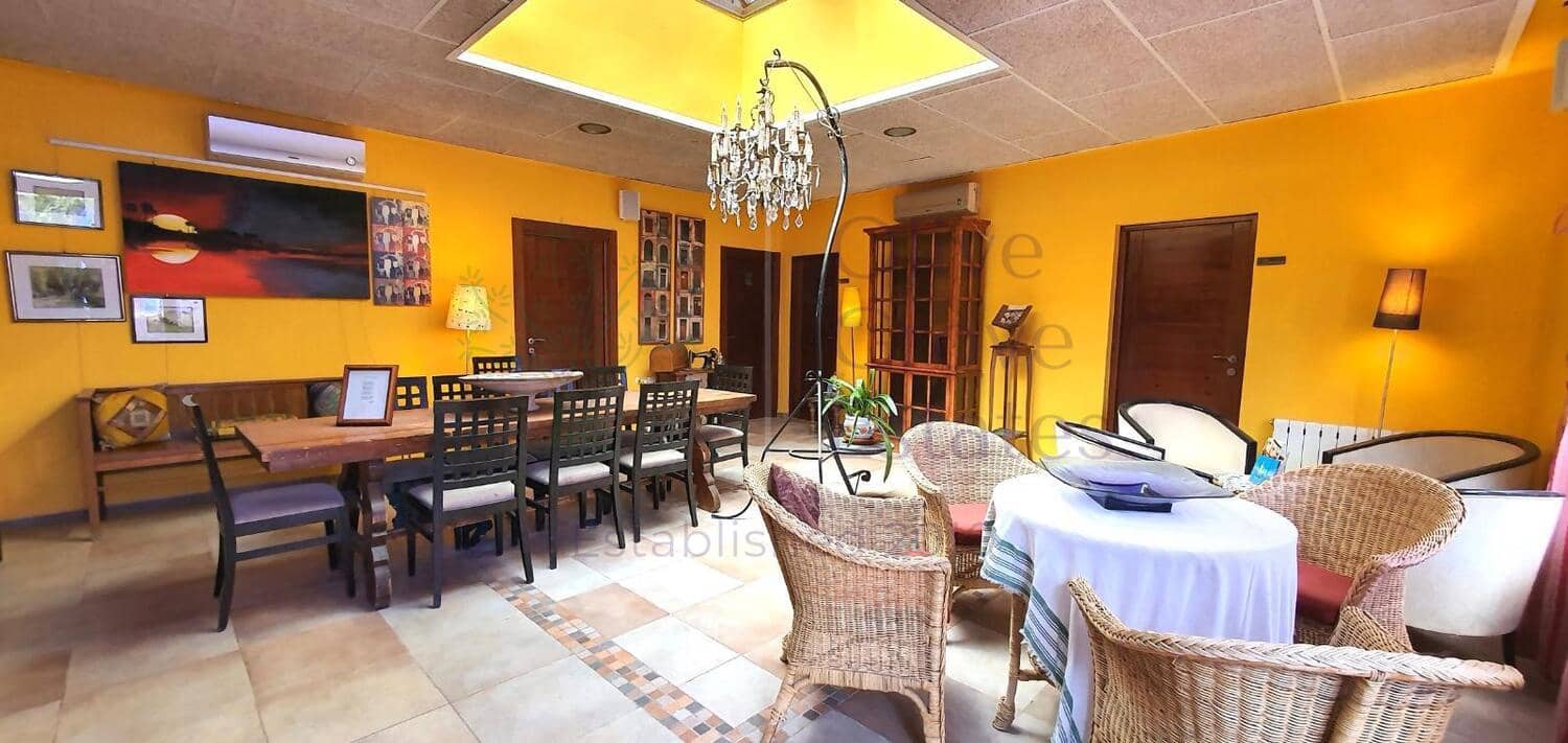 12 soveværelse Finca/Landehus til salg i Petrel / Petrer - € 700.000 (Ref: 9060040)