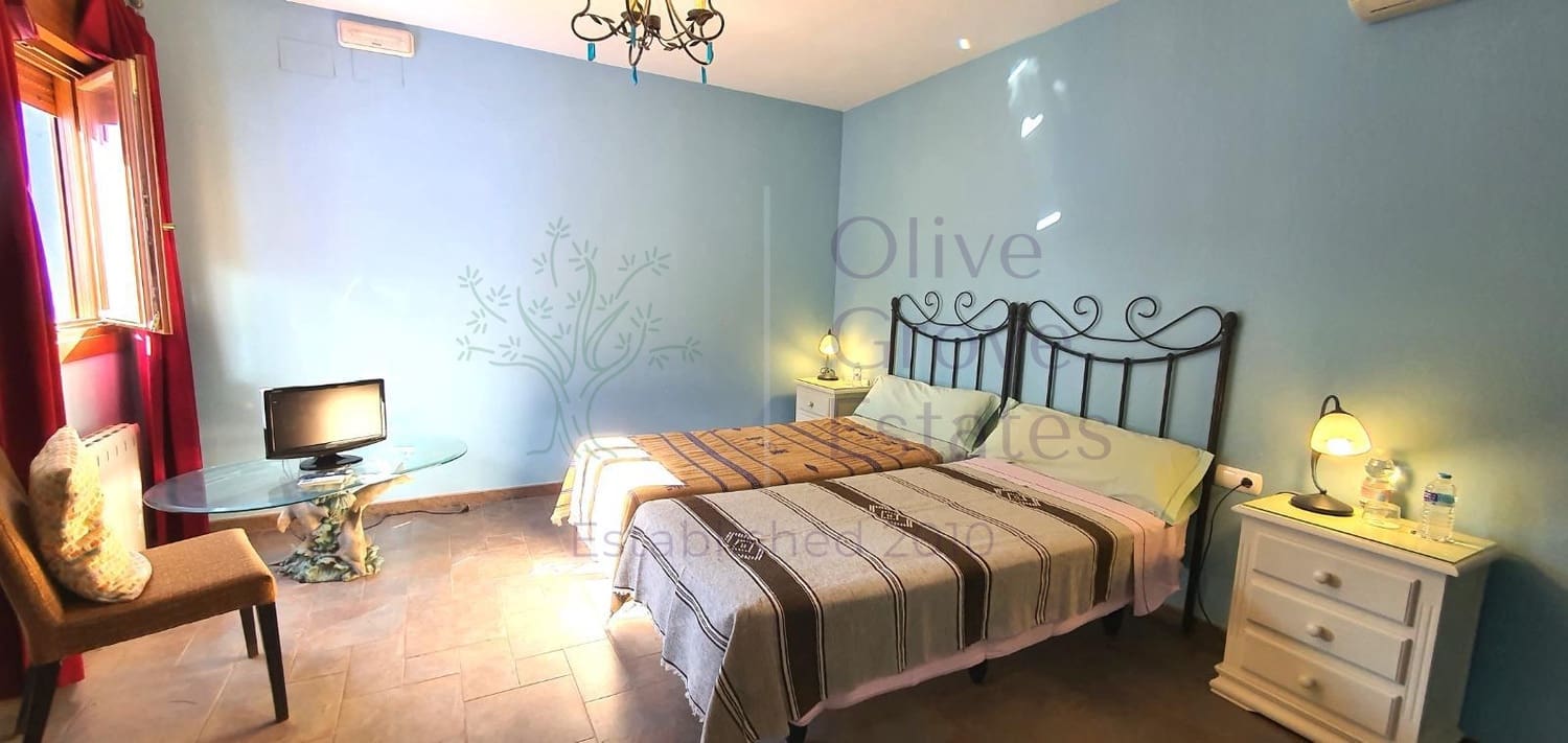 12 soveværelse Finca/Landehus til salg i Petrel / Petrer - € 700.000 (Ref: 9060040)