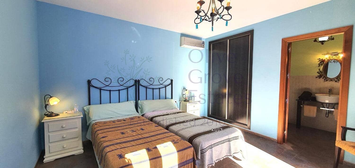 12 soveværelse Finca/Landehus til salg i Petrel / Petrer - € 700.000 (Ref: 9060040)